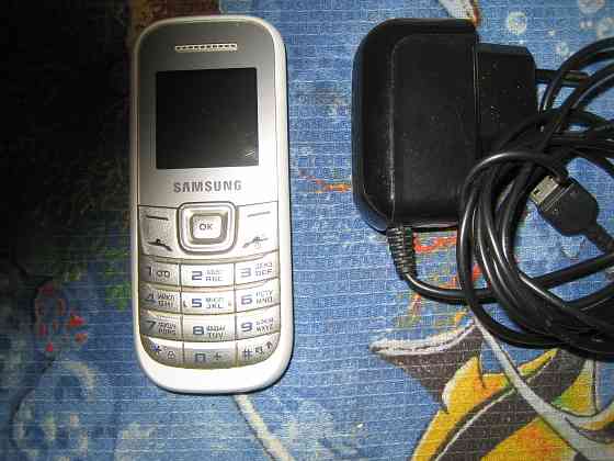 телефон SAMSUNG GT-E 1200 Донецк