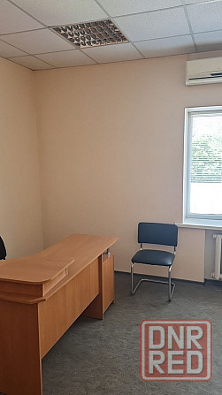 сдаю офис 20 метров,ремонт,кондиционер,мебель срочно Донецк - изображение 2