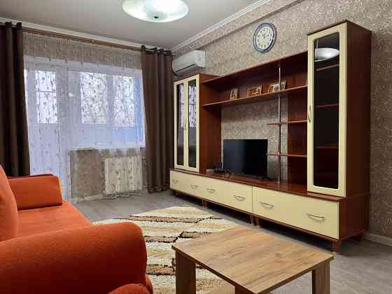 Посуточно 2-к. кв по центральной ул. Ленина, бутовский поворот Макеевка