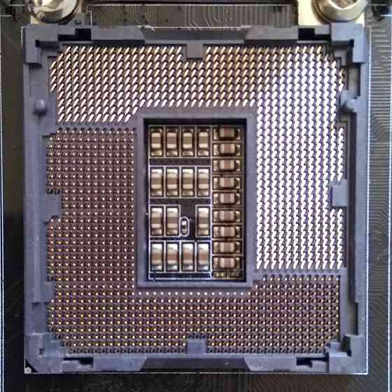 Asus Sabertooth Z77 (s1155, Intel Z77, PCI-Ex16) Socket 1155 - ТОПовая игровая материнская плата Донецк
