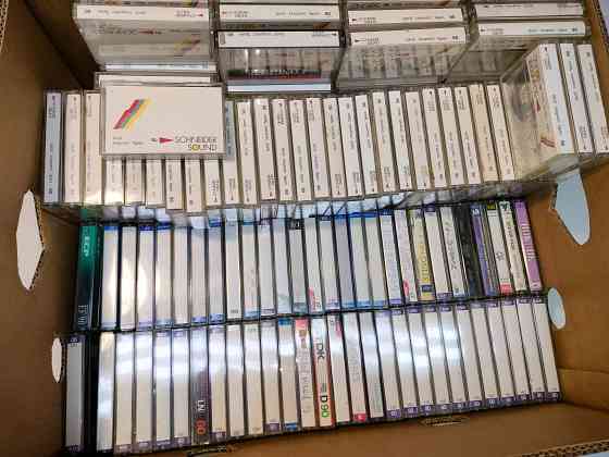 Аудио CD компакт диски MP 3 кассеты видео Донецк