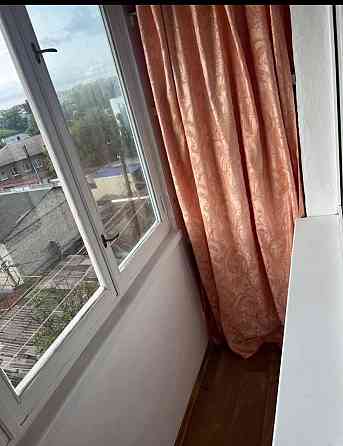 Продам 1-комн квартиру в городе Луганск улица Калугина Луганск