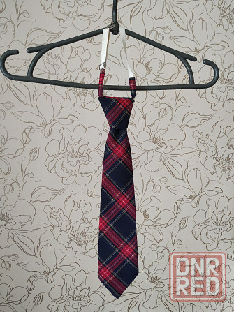 Жилет и галстук школьный на мальчика. Рост 140, р-р 34-36 Донецк - изображение 2