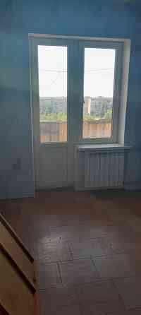 Продам 2 комнатную квартиру в шахтёрске Шахтерск