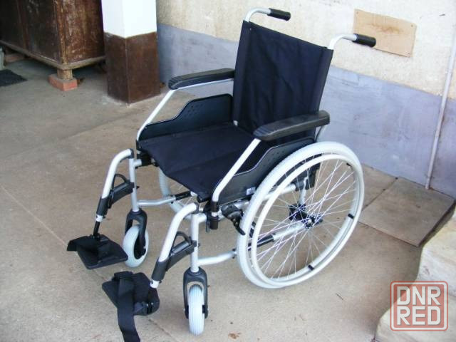 инвалидная коляска для дома и улицы складная лёгкая Донецк - изображение 4