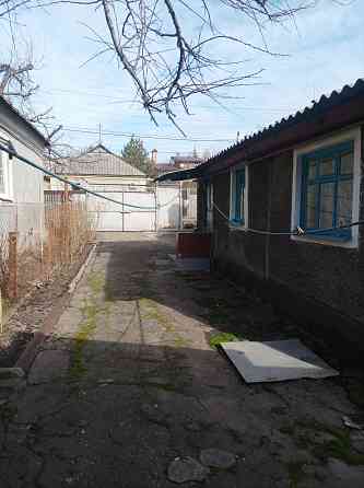 Продается не большой . но очень добротгый жилой дом в Киевском районе Донецка Донецк