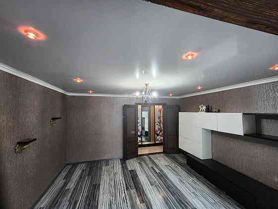 Продаётся просторная четырёх комнатная квартира в центре Донецка Донецк