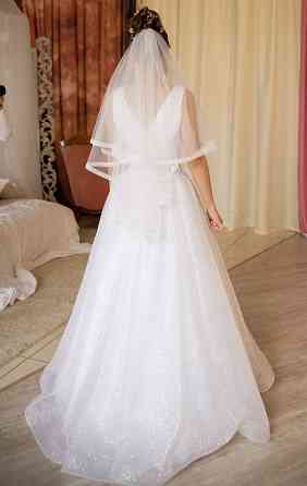 Мерцающее свадебное платье Донецк