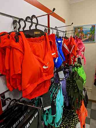 Продам готовый действующий бизнес Магазин женской мужской одежды и аксессуаров Донецк
