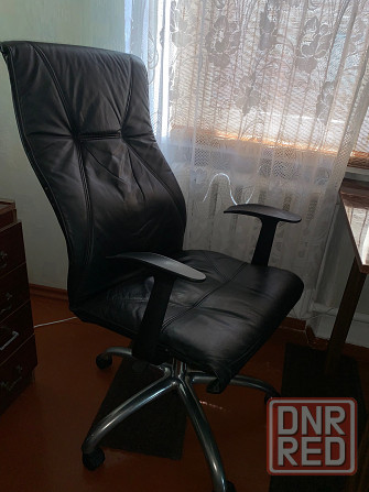 Кресло кожаное офисное Донецк - изображение 1