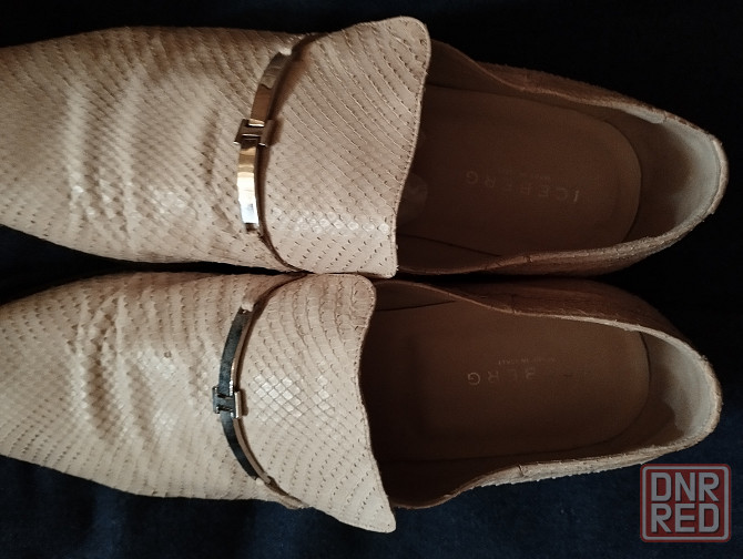 Продам мужские кожаные туфли производство Италии белого цвета. Макеевка - изображение 2