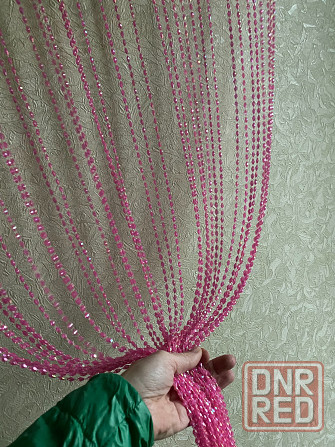 Штора нити кисея из акриловых розовых перламутровых бусин на карнизе Макеевка - изображение 4