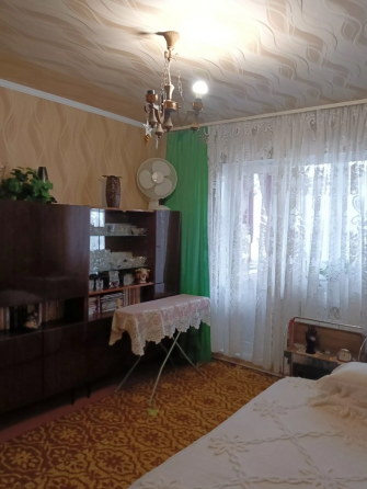 Продам 2 комн. квартиру Макеевка, Ханженково, м-н Первомайский Макеевка