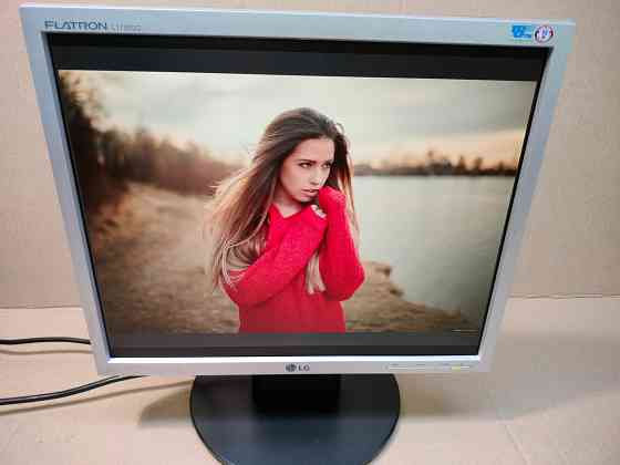 Жк жидкокристаллический LED монитор широкоформатный Донецк