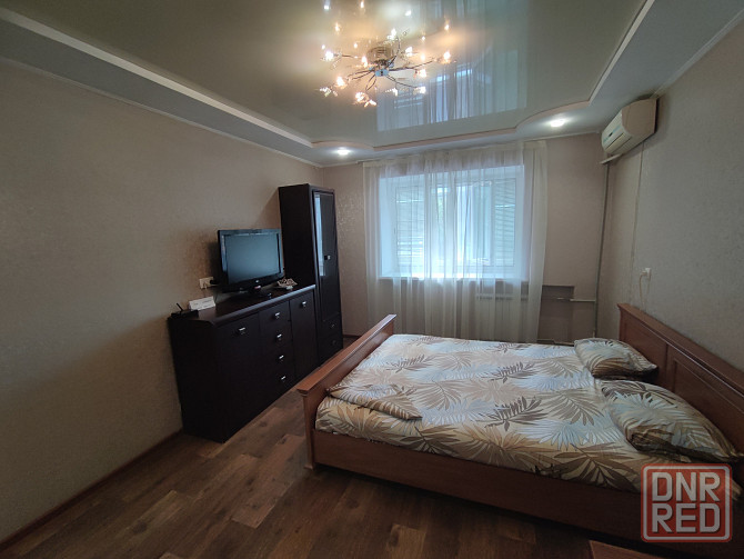 Сдам квартиру посуточно в центре Донецка Донецк - изображение 1