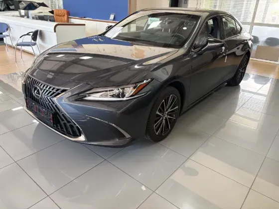 Lexus ES250 2022г. Макеевка