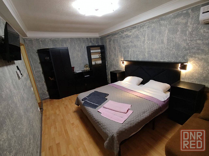 Свободно. Центр, Бесконтактное заселение ,Вода круглосуточно, Накопитель 1,5 тонны Донецк - изображение 2