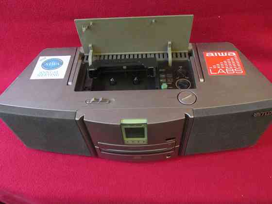 Продам магнитолу AIWA Strasser CSD-EX5. Старобешево