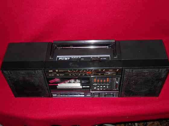 Продам магнитолу JVC HC-27. Старобешево