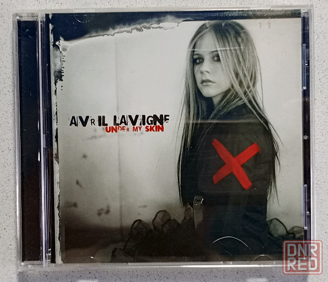 CD диск Avril Lavigne-Under My Skin Донецк - изображение 1