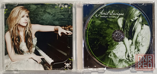 CD диск Avril Lavigne-Goodbye Lullaby Донецк - изображение 3