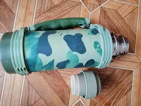 Продам термос 0,7 л Донецк