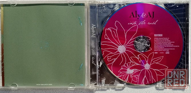CD диск Aly & Aj-Into to Rash Донецк - изображение 3