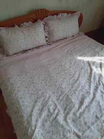 Два комплекта постельного белья (евро) + одеяло + покрывало Макеевка
