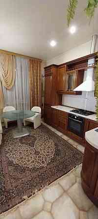 Продам 2 х 62 м2 пл Ленина Донецк