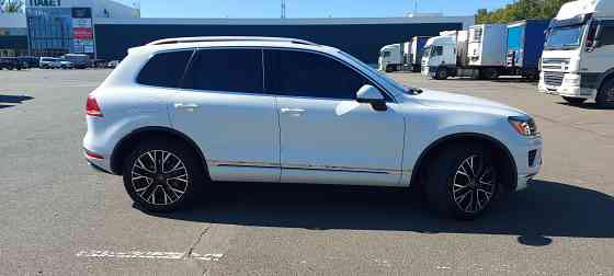 Продаётся Volkswagen Touareg 2015 Макеевка