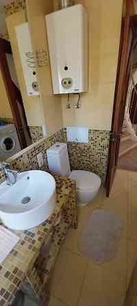 Продам 2 х ком квартиру в районе Калининского рынка Донецк