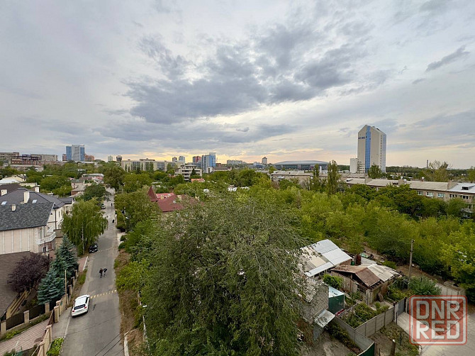 Продам двухуровневую квартиру, в закрытом жк, в центре города, рядом с Набережной, бул. Школьный Донецк - изображение 1