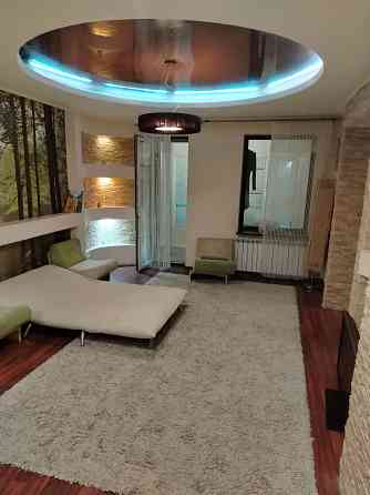 Продам 2 х ком с евро-ремонтом Калининский рынок Донецк