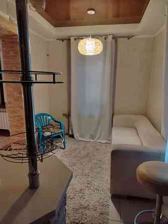 Продам 2 х ком с евро-ремонтом Калининский рынок Донецк