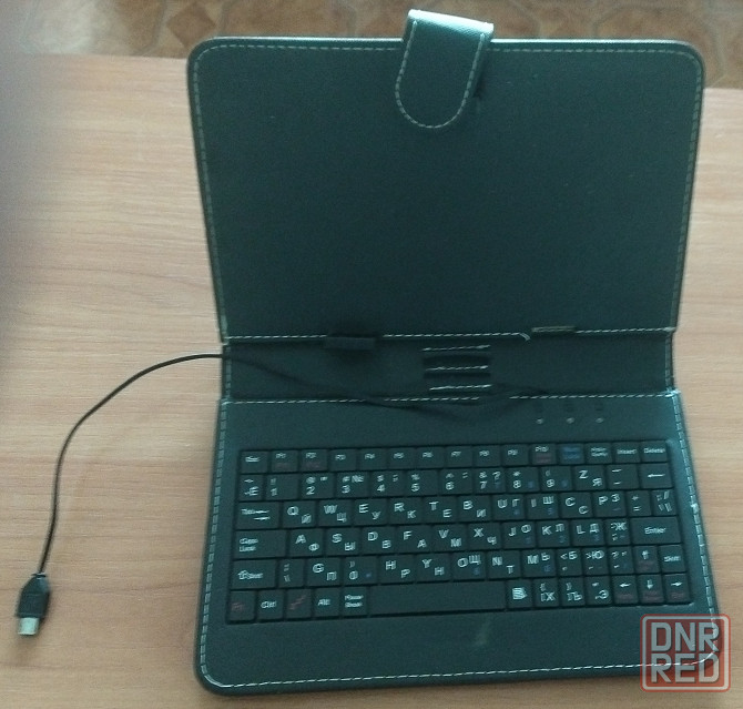 Чехол - клавиатура для планшета 7-10" microUSB Донецк - изображение 1