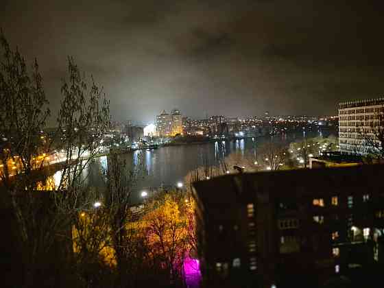 На воду бесперебойка. Центр. Посуточно почасово Донецк