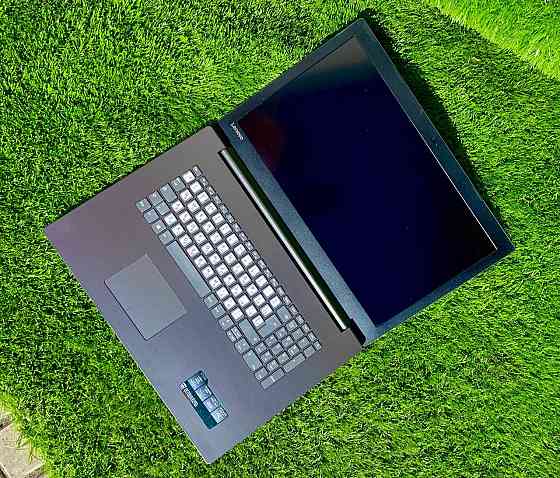 Ноутбук 17.3" FullHD Lenovo 81B6 (Intel Core i3 6006U / 8GB / Intel(R) HD Graphics 520 (1GB) / 128 Донецк