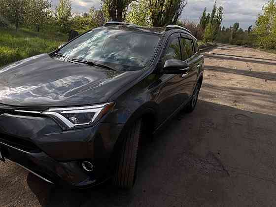 Продам Toyota Rav-4 Hybrid Limited 4x4 Макеевка