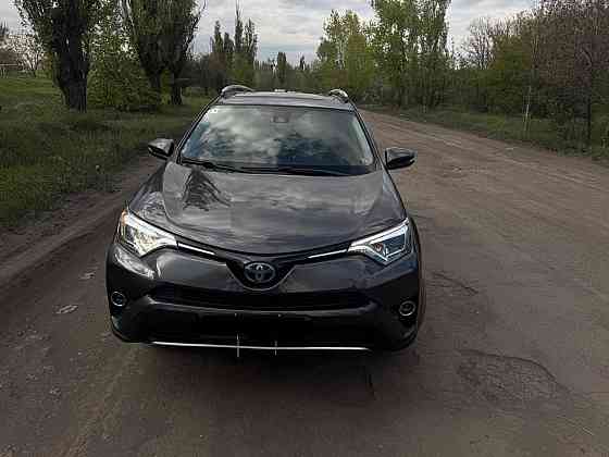 Продам Toyota Rav-4 Hybrid Limited 4x4 Макеевка