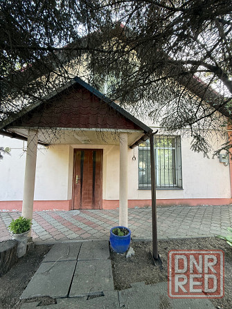 Продается в Кировском районе, площадь Свободы 4-х комнатный дом с Ангаром под склад или производство Донецк - изображение 1