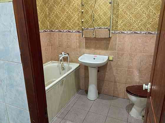 Продам дом в Пролетарском р-не. Газ. Службы в доме. 6 соток. Документы готовы. Донецк