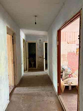 4-к. кв., 77,8 м², 1/9 эт. Мариуполь