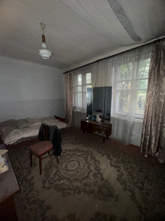 Продам 2-комн. квартиру на земле в г. Донецк, Пролетарский район, пос. 12/18 Донецк