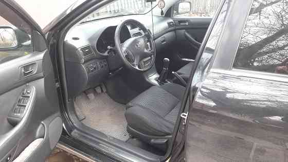 Toyota Avensis Донецк