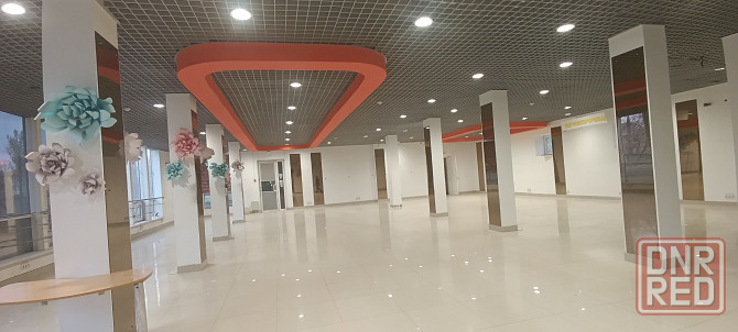 Срочно! Сдам торговые площади от 300 м ² до 1000 м². Ворошиловский р-н Пл. Ленина.Пешеходный трафик Донецк - изображение 2