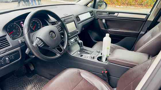 VW Touareg в родном окрасе Донецк