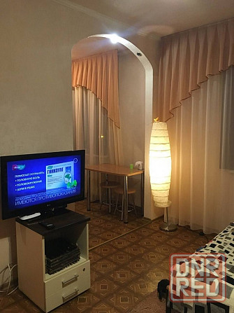 Сдам 1к кв Посуточно центр Донецк - изображение 1