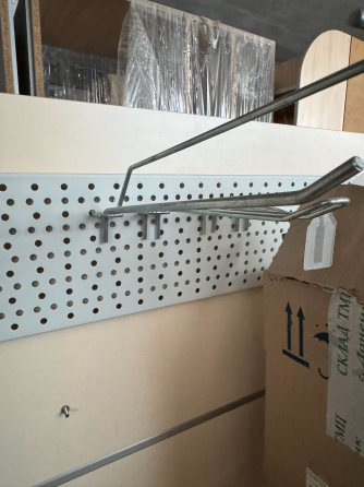 Крючок двойной на перфорацию Донецк