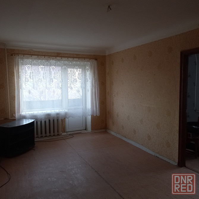 Продам 2-х комнатную квартиру в центре Снежное - изображение 1