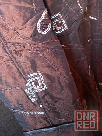 Куртка весна с капюшоном,удлинённая, с цветными паетками новая,р-р50-52 Донецк - изображение 5